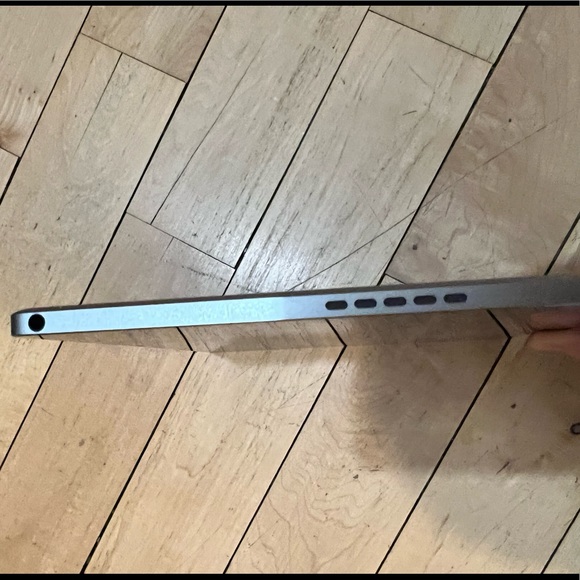 Google Pixel C 64GB, Wi-Fi, 10.2inch - Silver - Picture 10 of 15